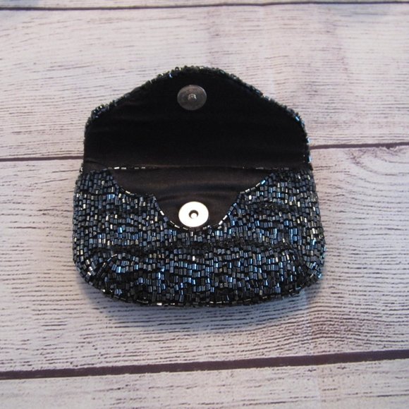 Accessorize Beaded Coin Purse - Picture 4 of 5